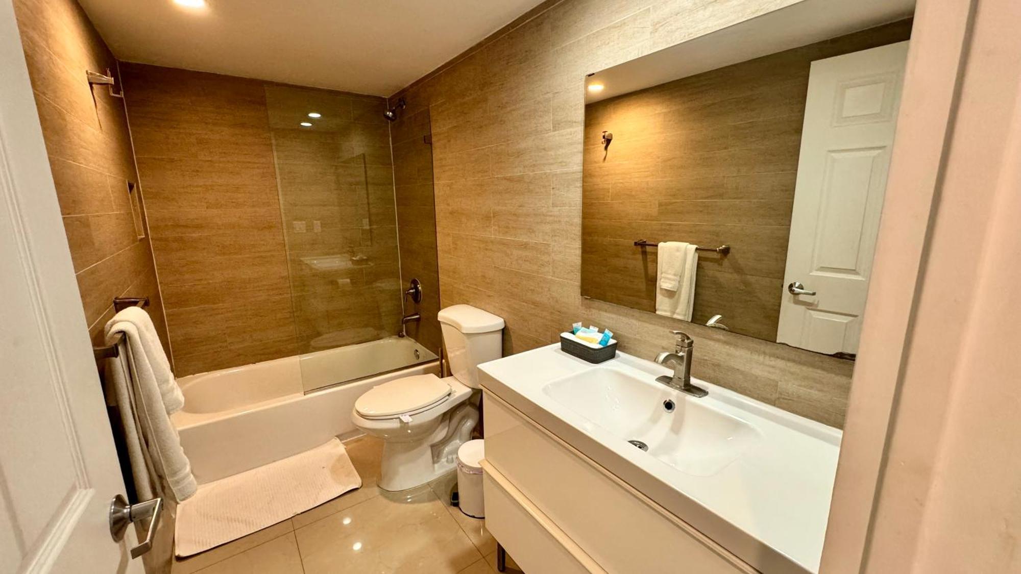 Sunny Isles, Beach Life! Parking Included Miami Beach Luaran gambar